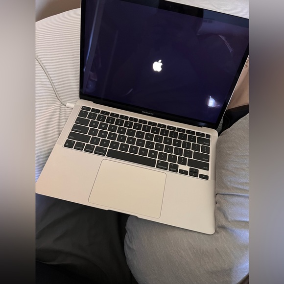 2020 macbook air.